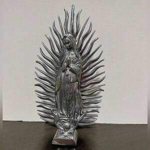 Silver Virgin Mary Resin Statue - Decorative Home Art